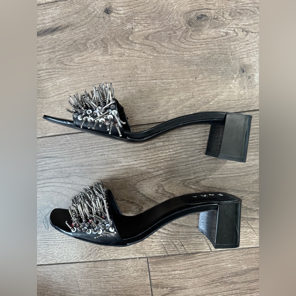 Zara NWOT Black Sandals with Metallic Fringe,Size 38(7.5) - Picture 5 of 13